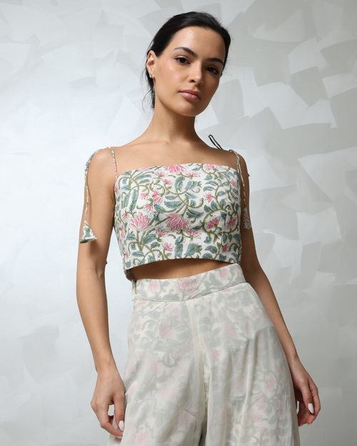 Petal Tie